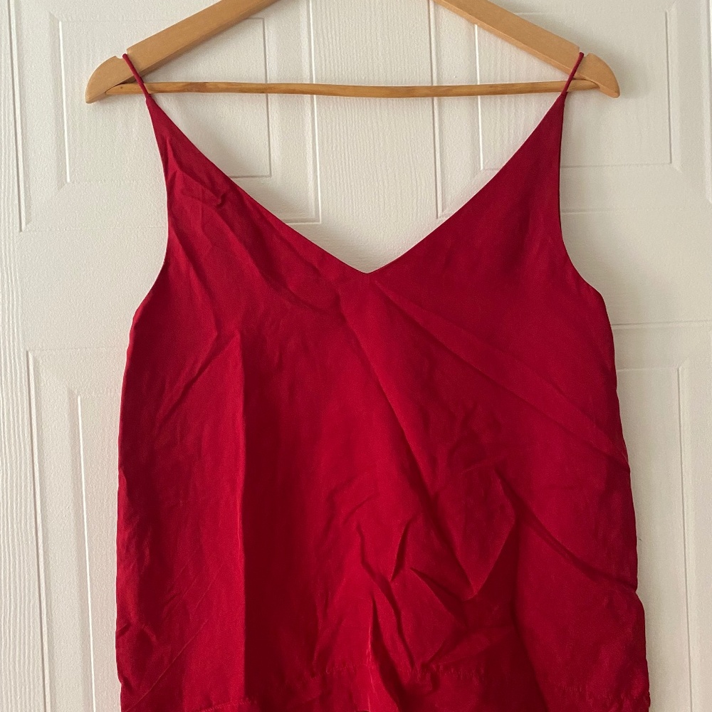 Grana red 100% silk v-neck tank top camisole